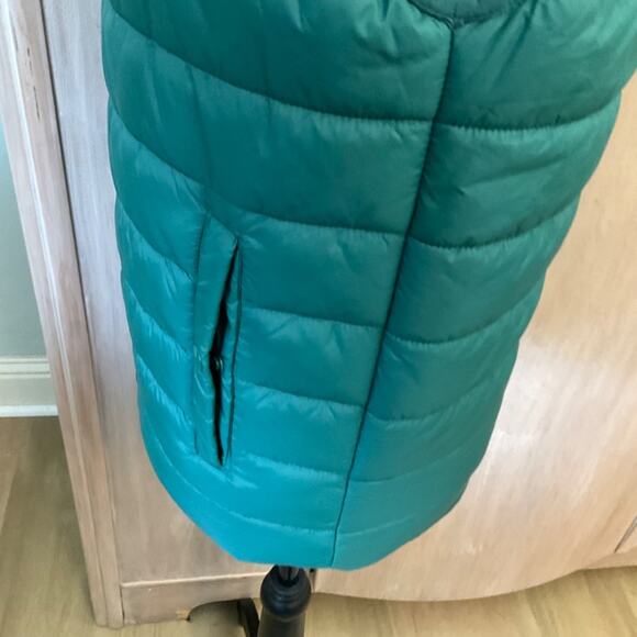 Goodfellow & Co. Green Quilted Soft puffer Full Zip Pockets Vest Warm athletic S - Picture 8 of 16